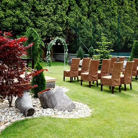 Benedikti * Privigye