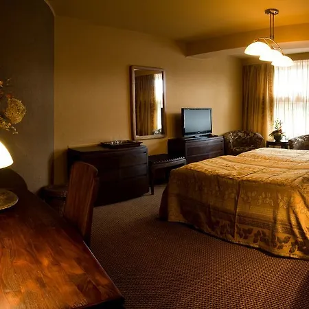 Benedikti * Privigye